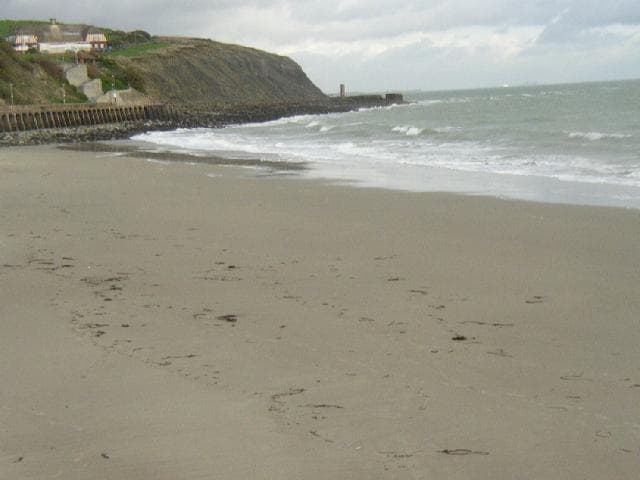 Photo of Folkestone beach